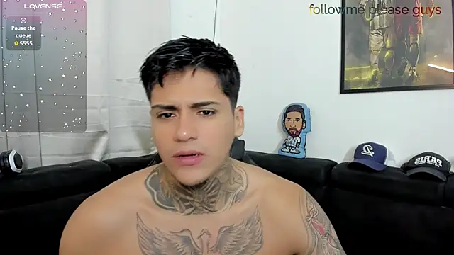 Snapshot of sweetlatinoboy chatting on May 17, 2026, 11:28 am sweetlatinoboy online show from May 17, 2026, 11:28 am