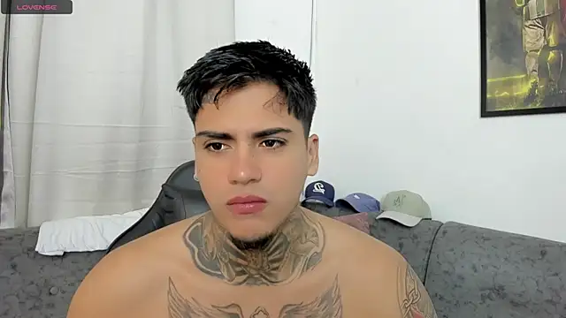 Snapshot of sweetlatinoboy chatting on July 8, 2026, 9:36 am sweetlatinoboy online show from July 8, 2026, 9:36 am