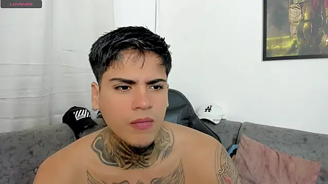 Snapshot of sweetlatinoboy chatting on July 19, 2026, 9:57 am sweetlatinoboy online show from July 19, 2026, 9:57 am