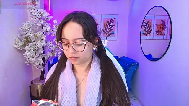 Shady bug online show from April 28, 2026, 3:44 am