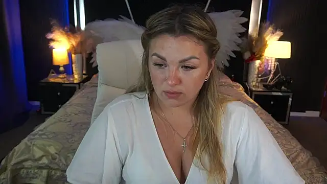 Snapshot of AlissyaGrayy chatting on August 9, 2026, 7:08 pm AlissyaGrayy online show from August 9, 2026, 7:08 pm