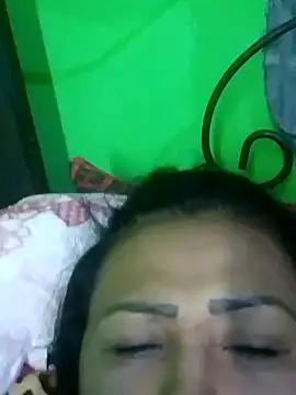 juliataylorhot online show from April 22, 2026, 12:24 am