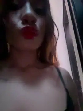 AuroraVelour online show from March 29, 2026, 10:32 pm