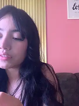 Snapshot of MayyBonita chatting on June 3, 2026, 6:57 pm MayyBonita online show from June 3, 2026, 6:57 pm