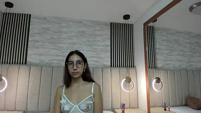 ehlunara online show from March 18, 2026, 7:17 pm