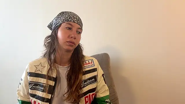Julieta Jol online show from May 26, 2026, 1:40 pm