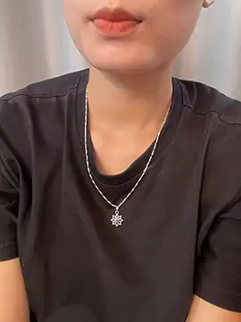 -Eidieea- online show from June 3, 2026, 12:35 am