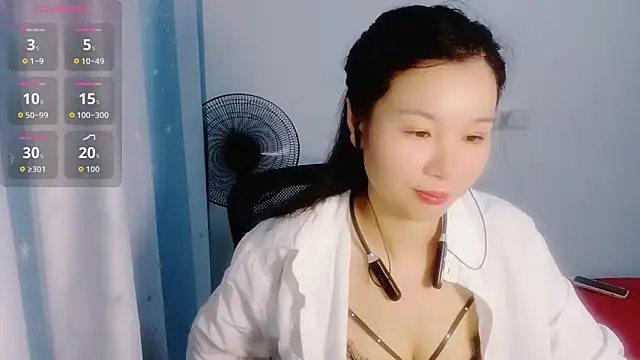 Snapshot of Lianzi-2026 chatting on May 19, 2026, 12:22 pm Lianzi-2026 online show from May 19, 2026, 12:22 pm