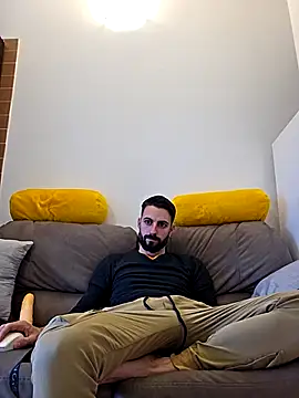 AmicisegretiITA online show from March 24, 2026, 3:39 pm