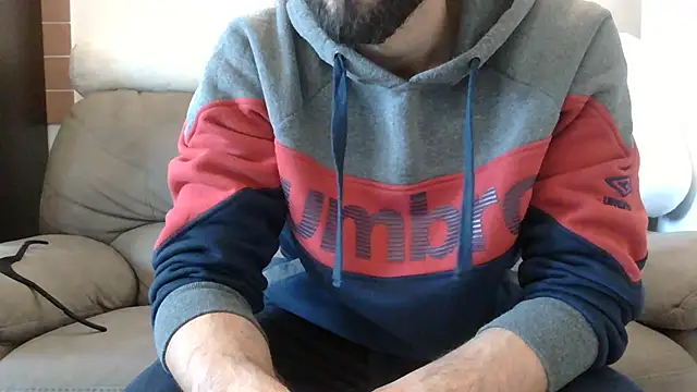 AmicisegretiITA online show from April 1, 2026, 11:11 am