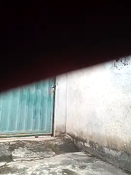 eu lauraa online show from March 23, 2026, 11:47 am