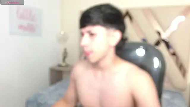 AdrianFranko online show from March 25, 2026, 1:39 pm