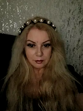 Snapshot of FionaCage chatting on March 17, 2026, 6:33 pm FionaCage online show from March 17, 2026, 6:33 pm