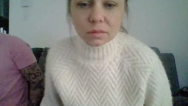 Couple qc online show from April 6, 2026, 7:48 pm