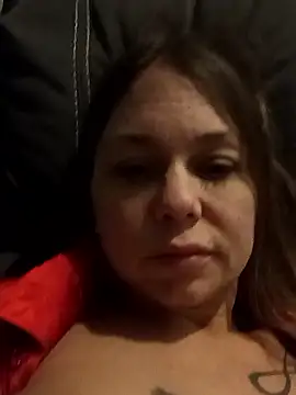 Couple qc online show from April 15, 2026, 1:45 am