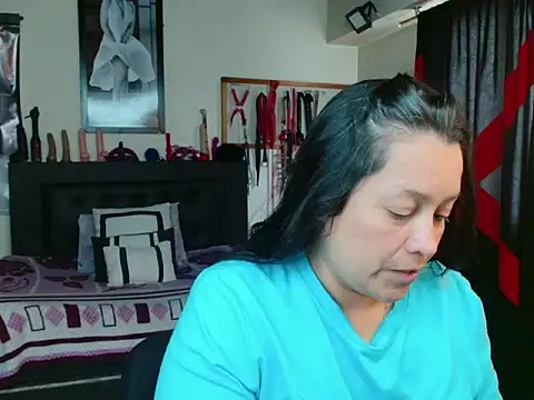 Snapshot of PenelopeSuency chatting on July 15, 2026, 2:55 pm PenelopeSuency online show from July 15, 2026, 2:55 pm