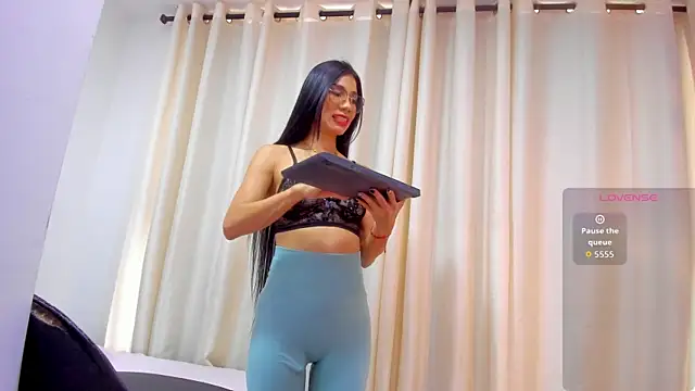 giana gill online show from April 10, 2026, 4:44 pm