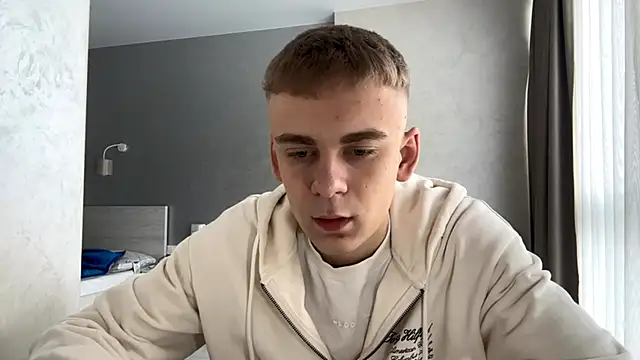 Snapshot of SoloFury chatting on April 9, 2026, 10:09 am SoloFury online show from April 9, 2026, 10:09 am
