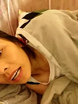 Ketyk6 online show from May 3, 2026, 1:22 am