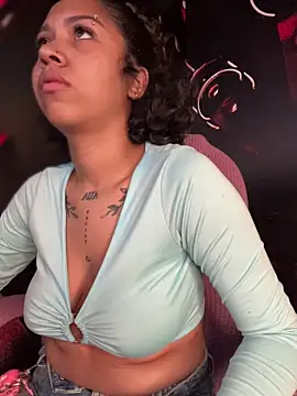 Laila LS online show from June 13, 2026, 1:09 pm