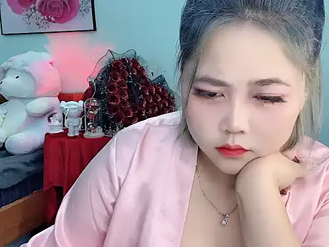 Snapshot of Nhanlu009 chatting on May 9, 2026, 9:47 am Nhanlu009 online show from May 9, 2026, 9:47 am