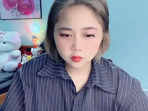 Snapshot of Nhanlu009 chatting on May 30, 2026, 12:35 pm Nhanlu009 online show from May 30, 2026, 12:35 pm