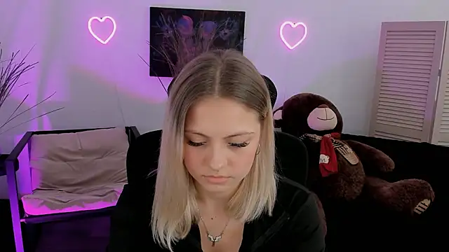 BlossomVibe online show from March 18, 2026, 11:46 am