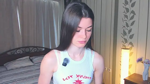 Snapshot of JulissaLipoma chatting on July 22, 2026, 7:33 am JulissaLipoma online show from July 22, 2026, 7:33 am