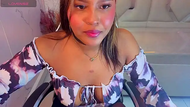 naomitp online show from June 5, 2026, 12:33 pm