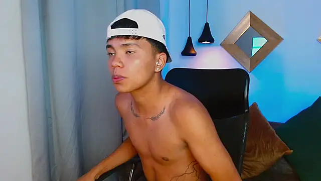 thiagosterling online show from April 27, 2026, 11:47 pm