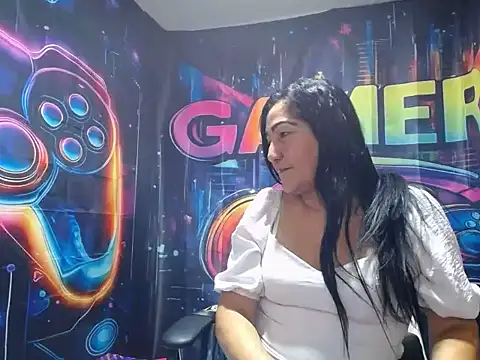 EmmieRae   online show from March 22, 2026, 4:27 am