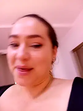 SabrinaVantress online show from April 15, 2026, 5:36 am