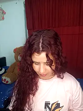 Eimye28Cute online show from March 26, 2026, 3:56 am