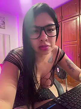 Snapshot of Noa_rousse01 chatting on August 5, 2026, 5:21 am Noa rousse01 online show from August 5, 2026, 5:21 am