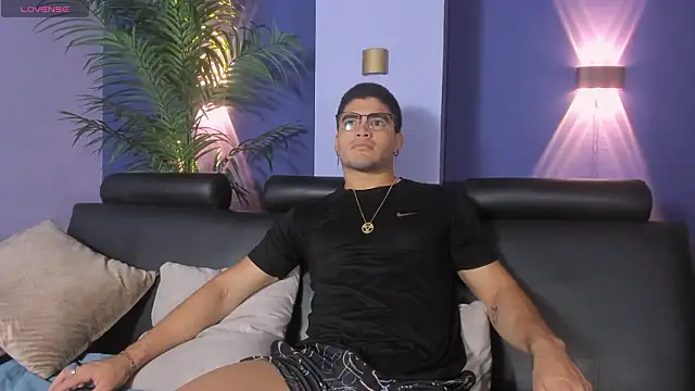 Snapshot of DanteTargaryen chatting on March 29, 2026, 4:01 am DanteTargaryen online show from March 29, 2026, 4:01 am