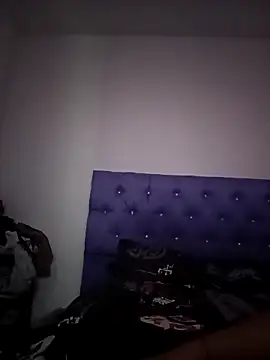 AlmasYfuego online show from March 26, 2026, 6:08 am