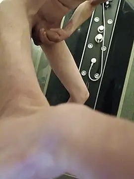 Skinboy06 online show from April 15, 2026, 6:37 pm