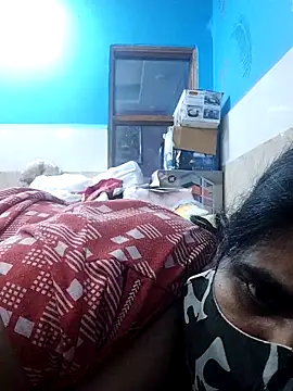 Snapshot of MoonlightMira chatting on June 16, 2026, 4:15 am MoonlightMira online show from June 16, 2026, 4:15 am