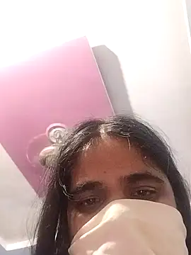 Snapshot of MoonlightMira chatting on July 16, 2026, 2:39 am MoonlightMira online show from July 16, 2026, 2:39 am