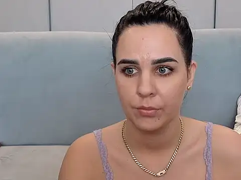 MariahBlue0318 online show from April 17, 2026, 12:30 pm