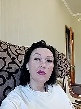 HelgaDennis online show from May 19, 2026, 6:20 am