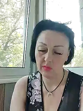 HelgaDennis online show from July 15, 2026, 5:34 am