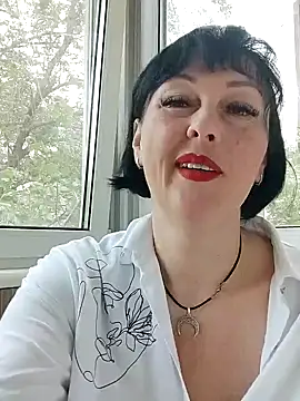 HelgaDennis online show from July 20, 2026, 5:44 am