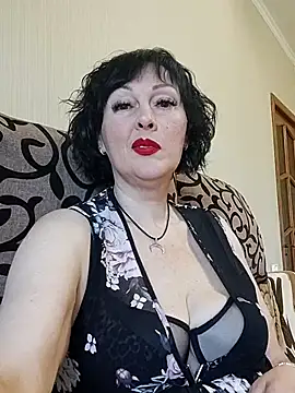 HelgaDennis online show from August 1, 2026, 6:56 am