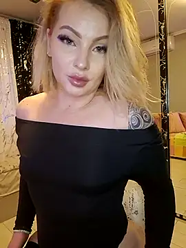 AngelGlowx online show from March 28, 2026, 4:39 pm