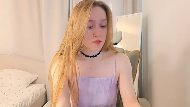 mowalova online show from May 16, 2026, 4:31 am