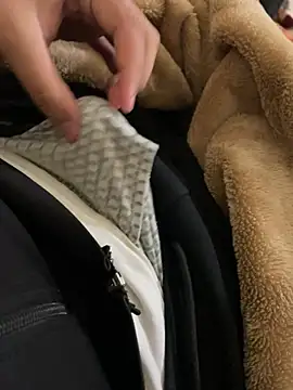 yassineamri online show from April 15, 2026, 7:43 pm