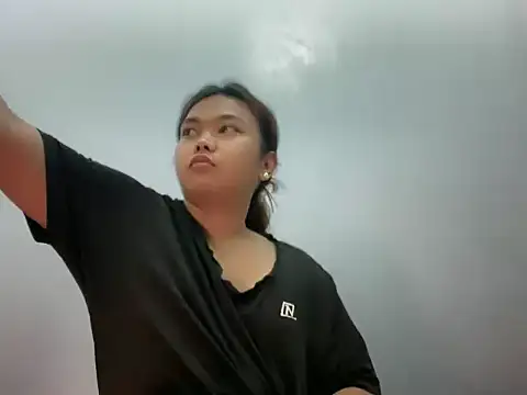 Gel Huge Butt online show from April 21, 2026, 12:01 am