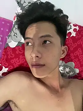 Nguyencuong1999 online show from April 18, 2026, 1:31 am
