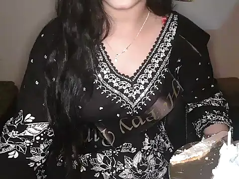 Snapshot of urvashi_rai chatting on June 12, 2026, 6:51 pm urvashi rai online show from June 12, 2026, 6:51 pm